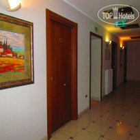 Emily Fiera Hotel  