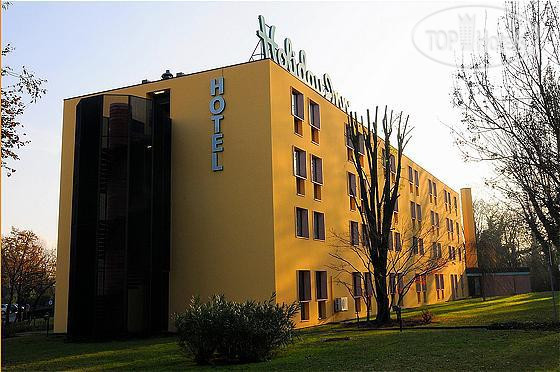 Фотографии отеля  Belstay Milano Linate 4*