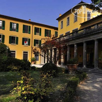 Villa Camerata Youth Hostel 