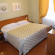 Corona Double bedroom services: wifi 