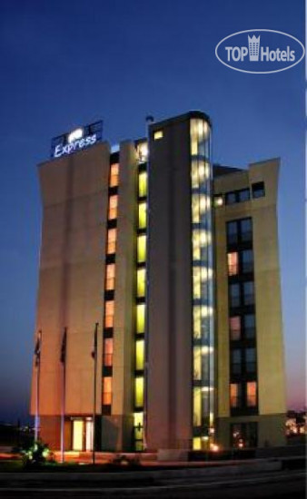 Фотографии отеля  Express By Holiday Inn Rome East 4*