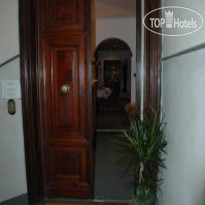 Morpheus Rooms 