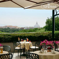 Courtyard Rome Central Park 