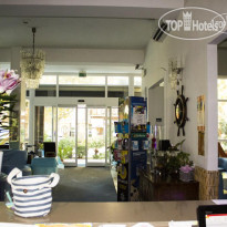 Jolie Hotel