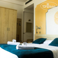 Jolie Hotel