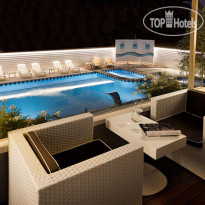  Magic Hotel 