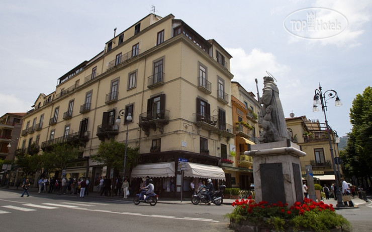 Фотографии отеля  Piazza Tasso 