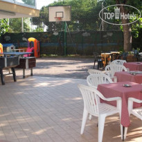 Sandra Hotel  