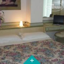 Charles Residence&Hotel 