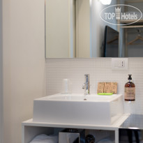 UpHotel Bathroom