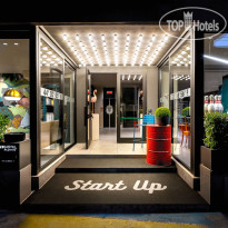 UpHotel Entrance