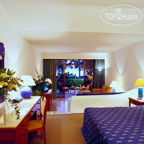 Coral Beach Hotel & Resort Executive Junior Suite