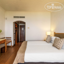 Coral Beach Hotel & Resort 5* Sea View Room - Фото отеля