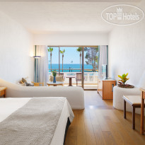 Coral Beach Hotel & Resort 5* Executive Junior Suite (some rooms have split level, some do not) - Фото отеля