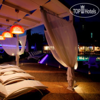 Anemi Apartments Pergola view at night