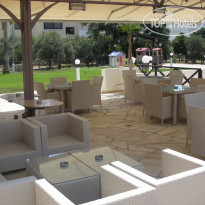 Lucky Hotel Apartments Outdoor Seating area