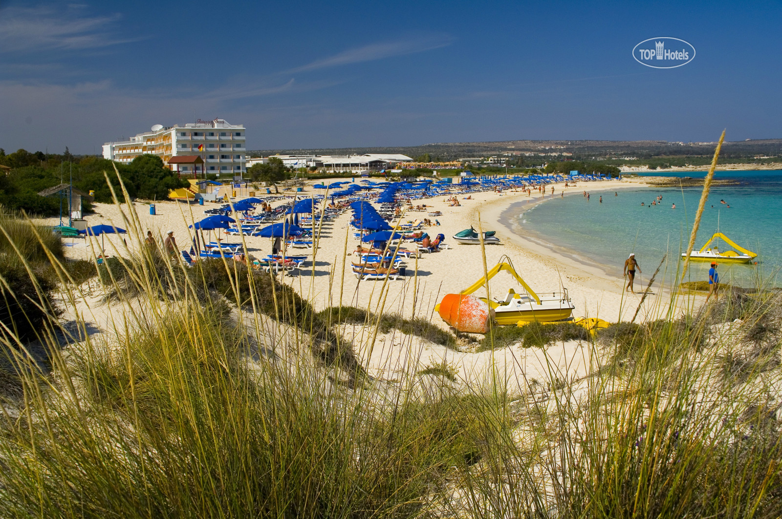 Beaches 4. Кипр Asterias. Астериас Бич Кипр Айя Напа. Пляж Макронисос Кипр. Asterias Hotel Фамагуста.