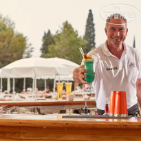 Grecian Park Hotel Breezes Pool & Snack Bar