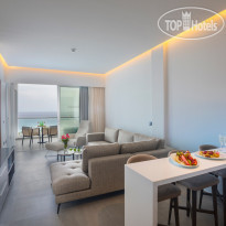 Cavo Maris Beach