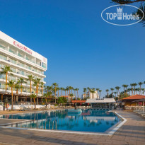 Cavo Maris Beach