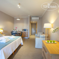 Louis St. Elias Resort