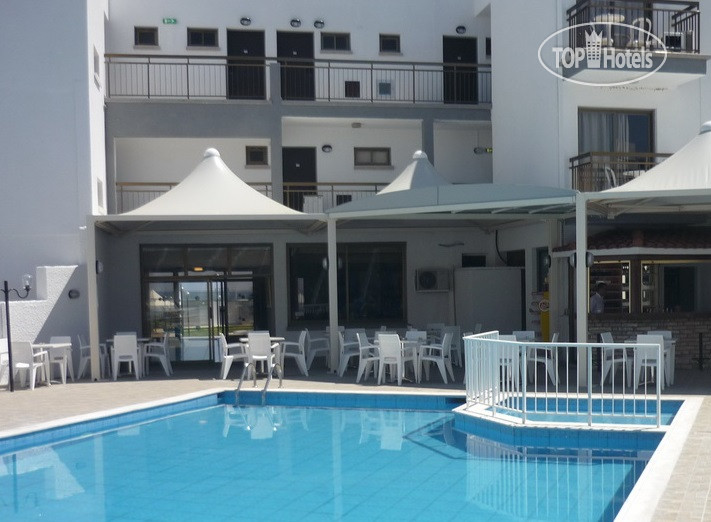 Фотографии отеля  Farkonia Beach Hotel Apartments 