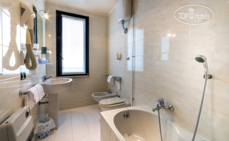 Новые добавленные фото туристов Le Forum Beausolel 3*
