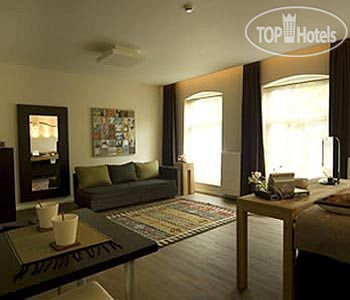Новые добавленные фото туристов A Small Hotel 2*