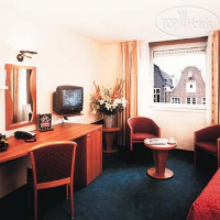 Inntel Hotels Amsterdam Centre 4*