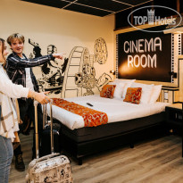 Amsterdam Teleport Hotel 
