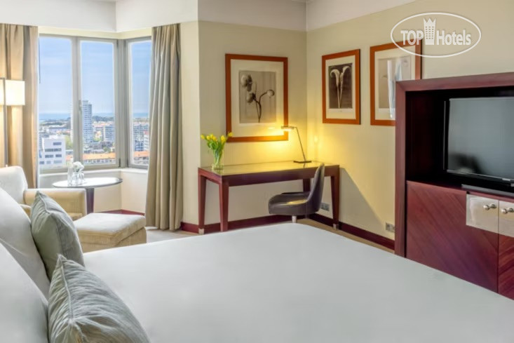 Фотографии отеля  Crowne Plaza Porto 5*