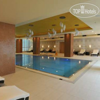 DoubleTree by Hilton Hotel Bratislava Крытый бассейн