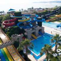 Risus Beach Resort Hotel 