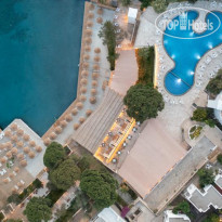 Открытый бассейн в Holiday Inn Resort Bodrum 5*