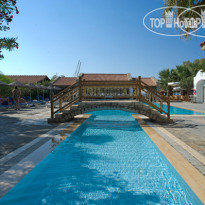 Tamarisk Beach Hotel 