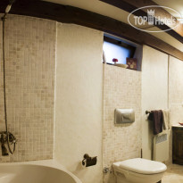 Sandima 37 Hotel Каменный дом (ванная комната)