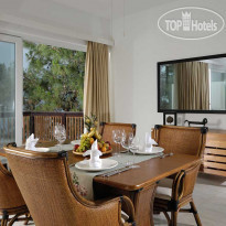 Sarpedor Boutique Hotel & SPA Junior Suite - dining table