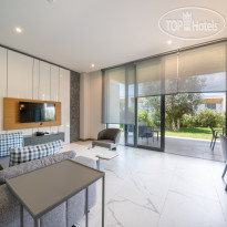 The Norm Collection Door'a tophotels