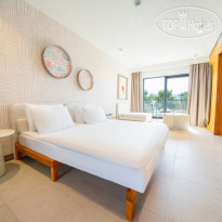 The Norm Collection Door'a tophotels