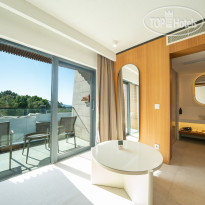 The Norm Collection Door'a tophotels