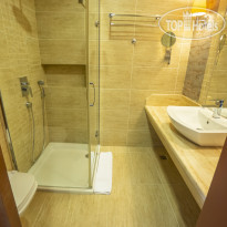 Azka Delux Sea View Room