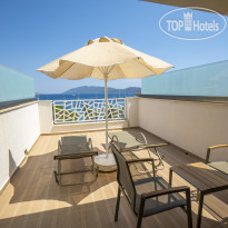 Azka Delux Sea View Room