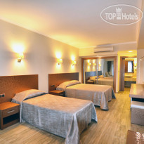 Azka Deluxe Garden Room