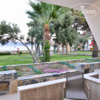 Azka Deluxe Garden Room