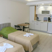 Holas Apartments 