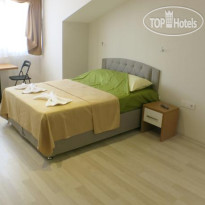 Holas Apartments 