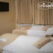 Lal Hotel 