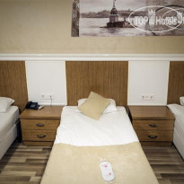 Lal Hotel 