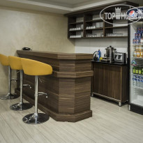Lal Hotel 