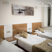 Lal Hotel 